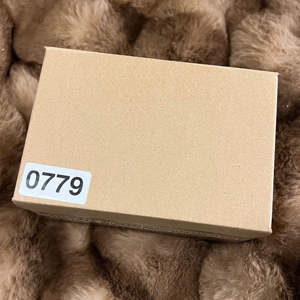 • - Picture 7 of 10